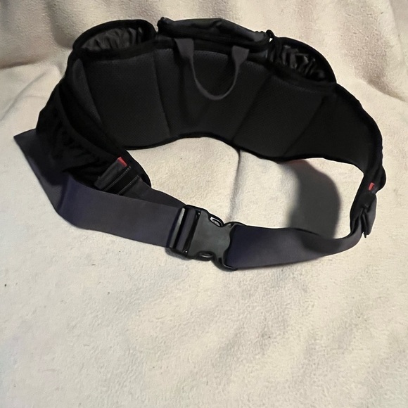 LL Bean Fannie Pack Adjustable Waist Bag - Picture 7 of 9